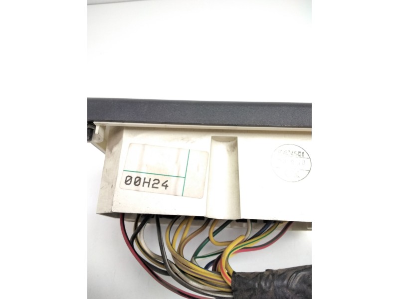 Recambio de pantalla multifuncion para mitsubishi l200 (k3_t, k2_t, k1_t, k0_t) 2.5 d 4wd (k24t) referencia OEM IAM 00H24 KANSEI