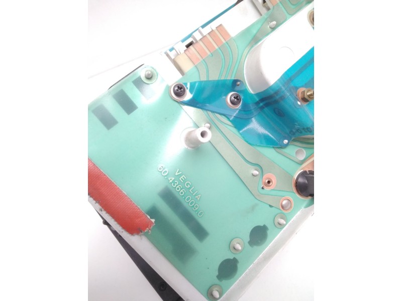 Recambio de cuadro instrumentos para nissan cabstar 01.04  cabina simple cabina individual referencia OEM IAM 6043660090 VEGLIA 