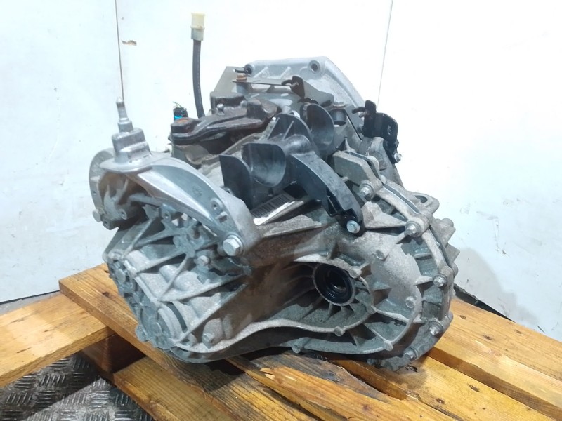 Recambio de caja cambios para opel vivaro b autobús (x82) 1.6 cdti (06) referencia OEM IAM PF6040  