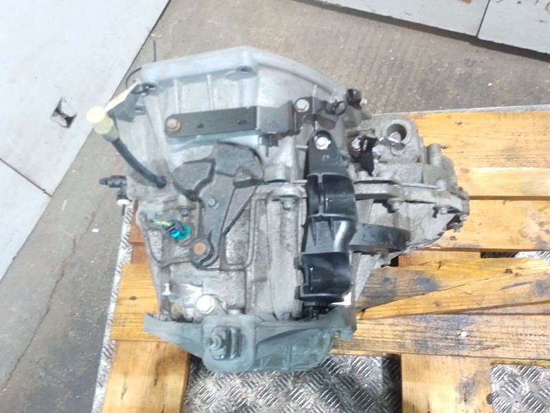 Recambio de caja cambios para opel vivaro b autobús (x82) 1.6 cdti (06) referencia OEM IAM PF6040  