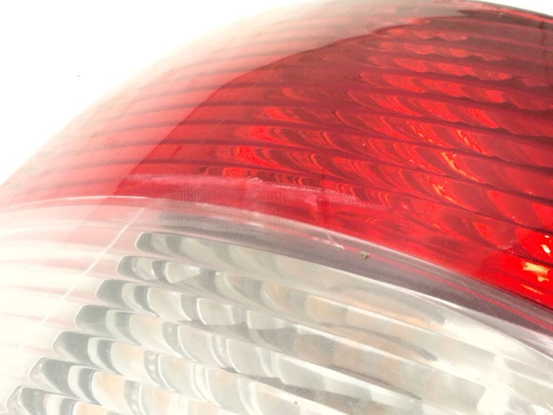 Recambio de piloto trasero derecho para renault megane scénic (ja0/1_) 1.6 16v (ja0b, ja04, ja11, ja00) referencia OEM IAM 77004