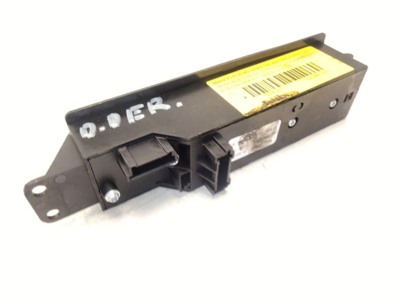 Recambio de mando elevalunas delantero derecho para mercedes-benz sprinter 3-t furgoneta (b906) 214 cdi (906.611, 906.613) refer