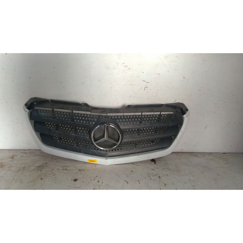 Recambio de rejilla delantera para mercedes-benz sprinter 3-t furgoneta (b906) 214 cdi (906.611, 906.613) referencia OEM IAM A90