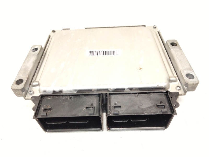 Recambio de centralita motor uce para ford kuga ii (dm2) 2.0 tdci referencia OEM IAM DA7112B684XB FV4112A650AMD 28526705