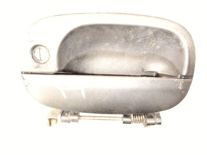 Recambio de maneta exterior delantera izquierda para hyundai h-1 / starex autobús (a1) 2.5 td referencia OEM IAM 826504A000  