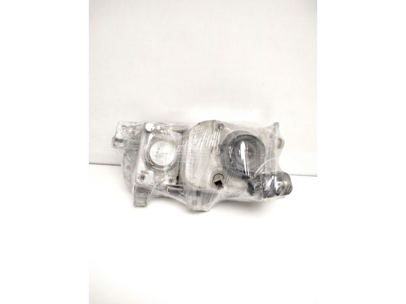 Recambio de faro derecho para nissan vanette cargo referencia OEM IAM 260107C007  67735040