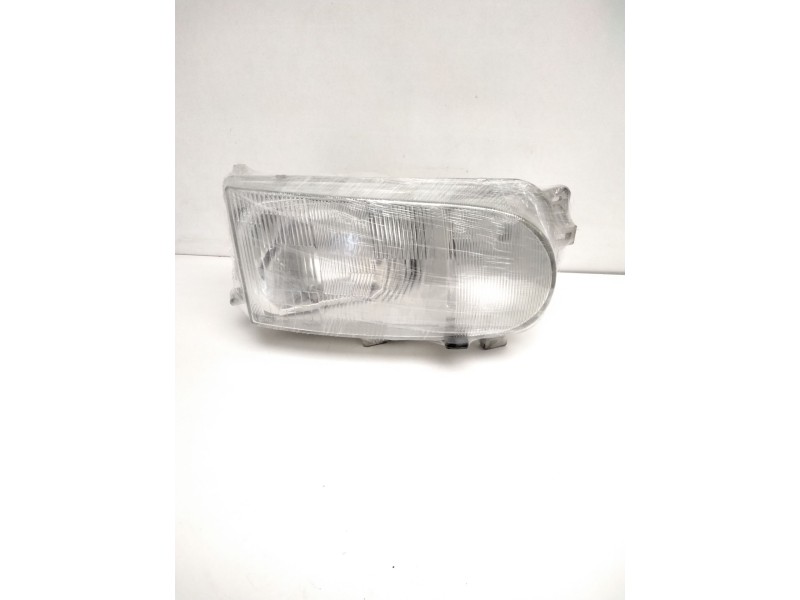 Recambio de faro derecho para » otros... premium 370 26 g 6x2 referencia OEM IAM 260107C008 NISSAN 67735060