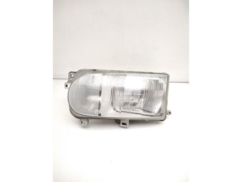 Recambio de faro izquierdo para nissan serena (c23) 2.3 d referencia OEM IAM 260607C005 NISSAN 67725970
