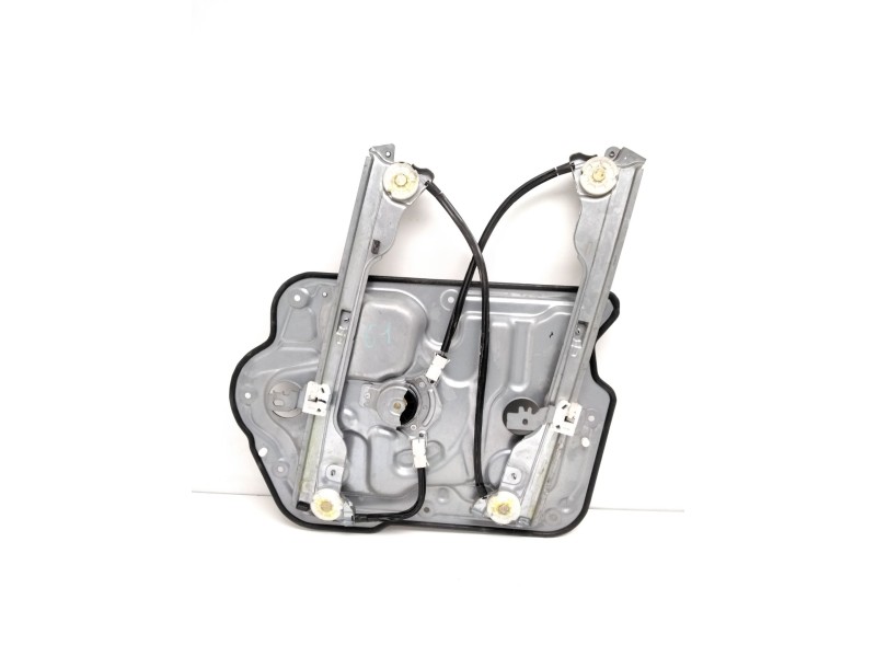 Recambio de elevalunas delantero derecho para nissan terrano i (wd21) 2.7 td 4wd referencia OEM IAM 80770AV61119930061 CON MOTOR