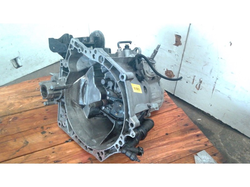 Recambio de caja cambios para peugeot partner furgoneta/monovolumen 1.6 hdi 90 referencia OEM IAM 20DP33  
