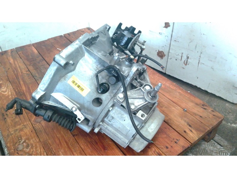 Recambio de caja cambios para peugeot partner furgoneta/monovolumen 1.6 hdi 90 referencia OEM IAM 20DP33  