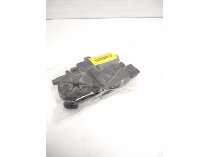 Recambio de motor elevalunas delantero derecho para nissan primera (p11) 2.0 16v referencia OEM IAM 400712K  