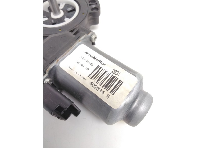 Recambio de motor elevalunas delantero izquierdo para nissan primera (p11) 2.0 16v referencia OEM IAM 402034A  