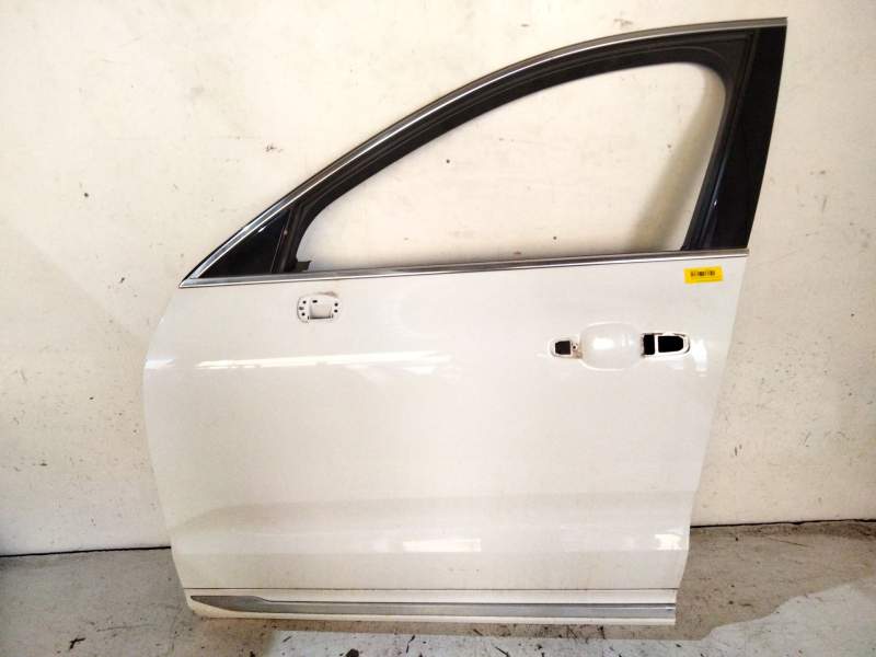 Recambio de puerta delantera izquierda para volvo xc60 ii (246) b4 mild-hybrid awd referencia OEM IAM 32228848  