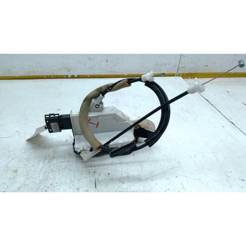 Recambio de cerradura puerta delantera izquierda para peugeot partner furgoneta/monovolumen 1.6 hdi 90 referencia OEM IAM 5034A0