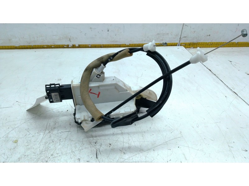 Recambio de cerradura puerta delantera izquierda para peugeot partner furgoneta/monovolumen 1.6 hdi 90 referencia OEM IAM 5034A0
