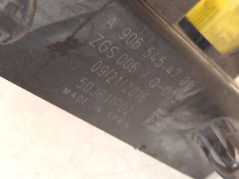 Recambio de caja fusibles para mercedes-benz sprinter 3-t furgoneta (b906) 214 cdi (906.611, 906.613) referencia OEM IAM A906545