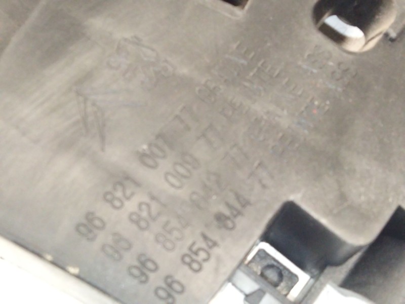 Recambio de maneta interior trasera izquierda para peugeot partner furgoneta/monovolumen 1.6 hdi 90 referencia OEM IAM 968210077