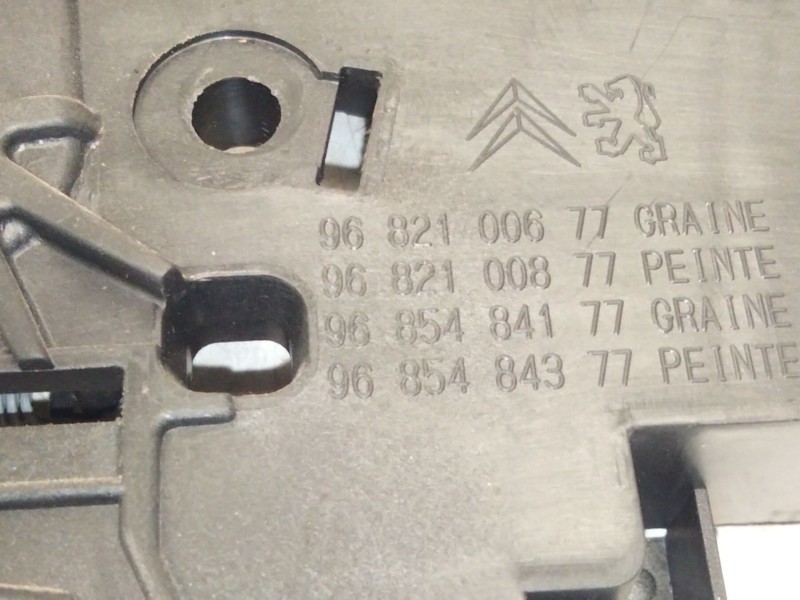 Recambio de maneta interior trasera derecha para peugeot partner furgoneta/monovolumen 1.6 hdi 90 referencia OEM IAM 9682100677 