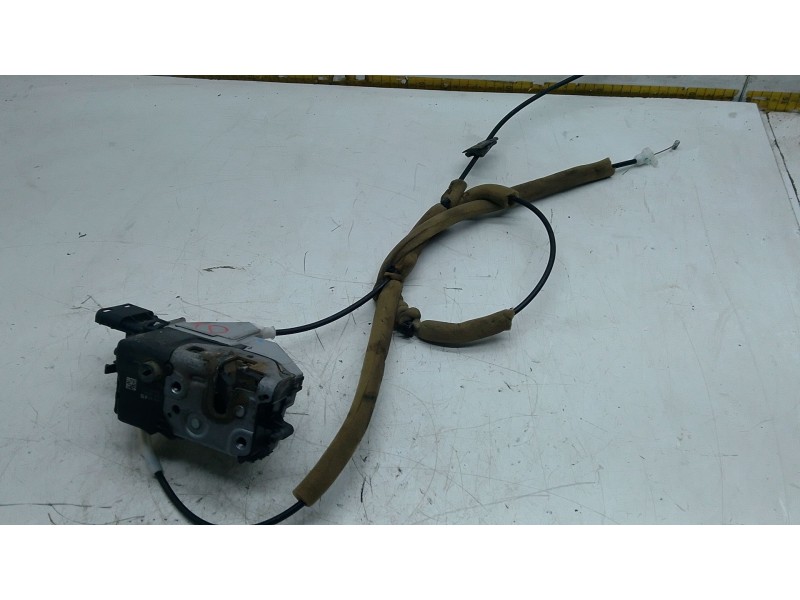 Recambio de cerradura puerta trasera derecha para peugeot partner furgoneta/monovolumen 1.6 hdi 90 referencia OEM IAM   