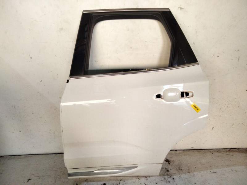 Recambio de puerta trasera izquierda para volvo xc60 ii (246) b4 mild-hybrid awd referencia OEM IAM 31689547  