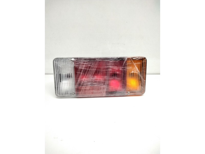 Recambio de piloto trasero derecho para iveco daily caja cerrada (1989 =>) referencia OEM IAM 0352000D 24 VOLTIOS 