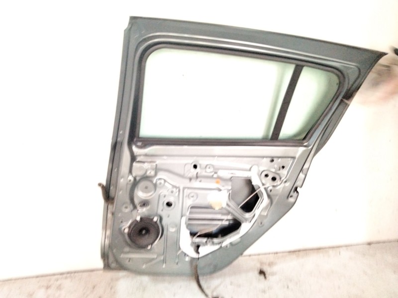 Recambio de puerta trasera derecha para dacia sandero ii (b8_) tce 90 (b8m1, b8ma) referencia OEM IAM   