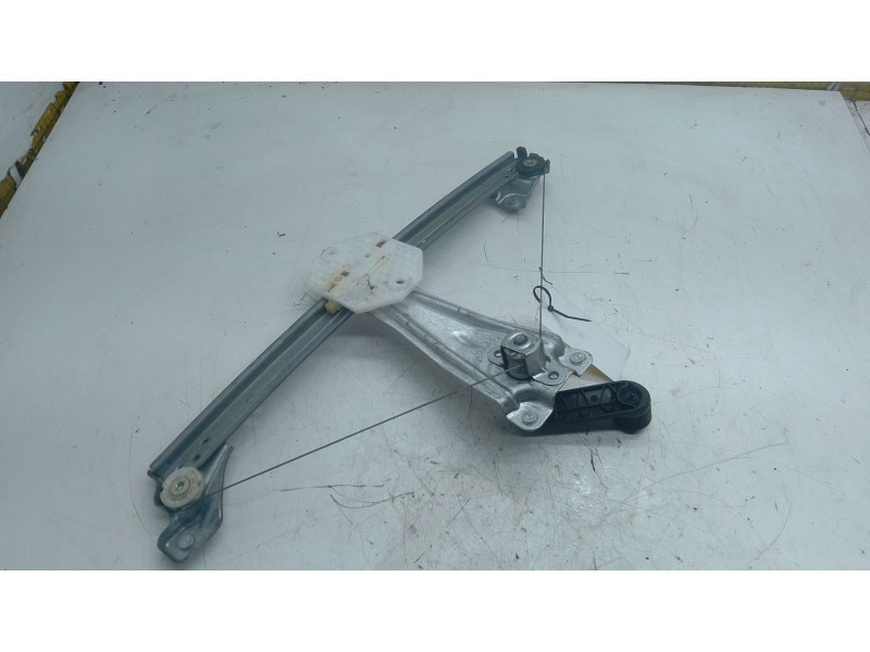 Recambio de elevalunas trasero derecho para dacia sandero ii (b8_) tce 90 (b8m1, b8ma) referencia OEM IAM   