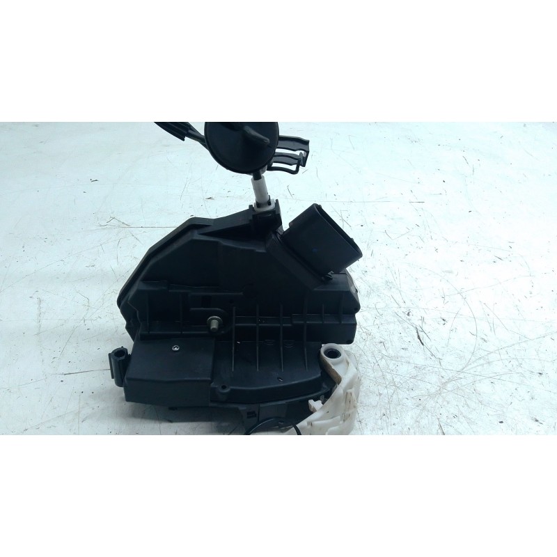 Recambio de cerradura puerta delantera derecha para ford tourneo courier b460 monospace 1.5 tdci referencia OEM IAM 921760106  