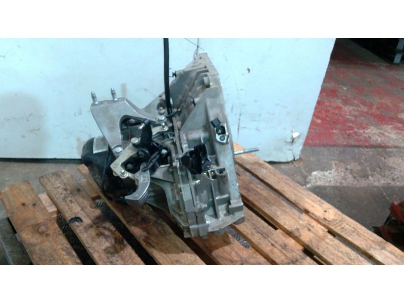 Recambio de caja cambios para dacia sandero ii (b8_) tce 90 (b8m1, b8ma) referencia OEM IAM   