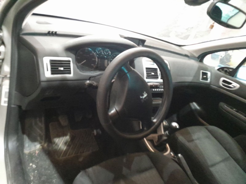peugeot 307 sw (3h) del año 2006