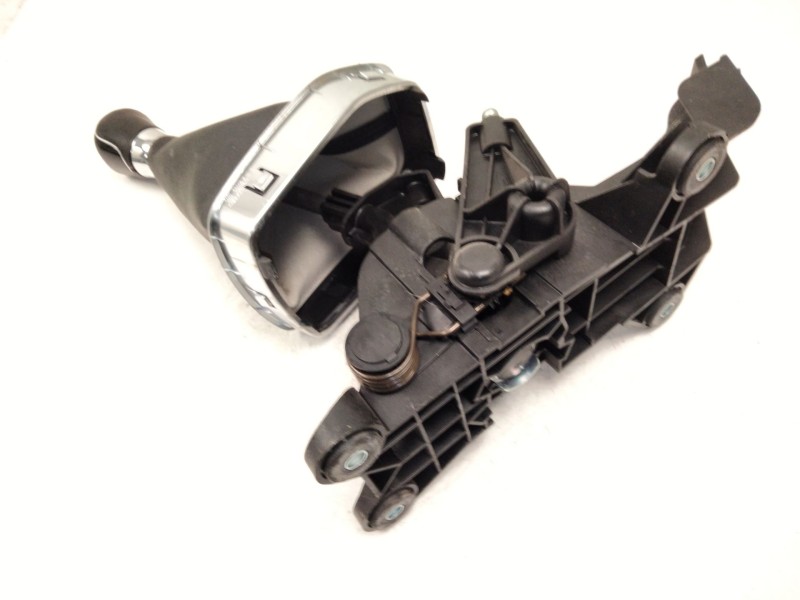 Recambio de palanca cambio para ford tourneo courier b460 monospace 1.5 tdci referencia OEM IAM AV1R7C453BKA  