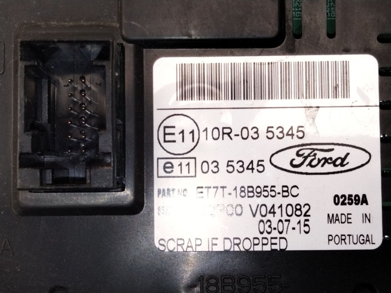 Recambio de pantalla multifuncion para ford tourneo courier b460 monospace 1.5 tdci referencia OEM IAM ET7T18B955BC  