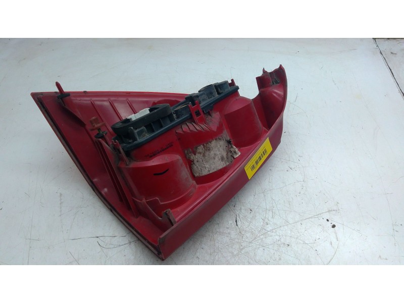 Recambio de piloto trasero derecho para peugeot 307 sw (3h) 1.6 hdi 110 referencia OEM IAM 557684A  