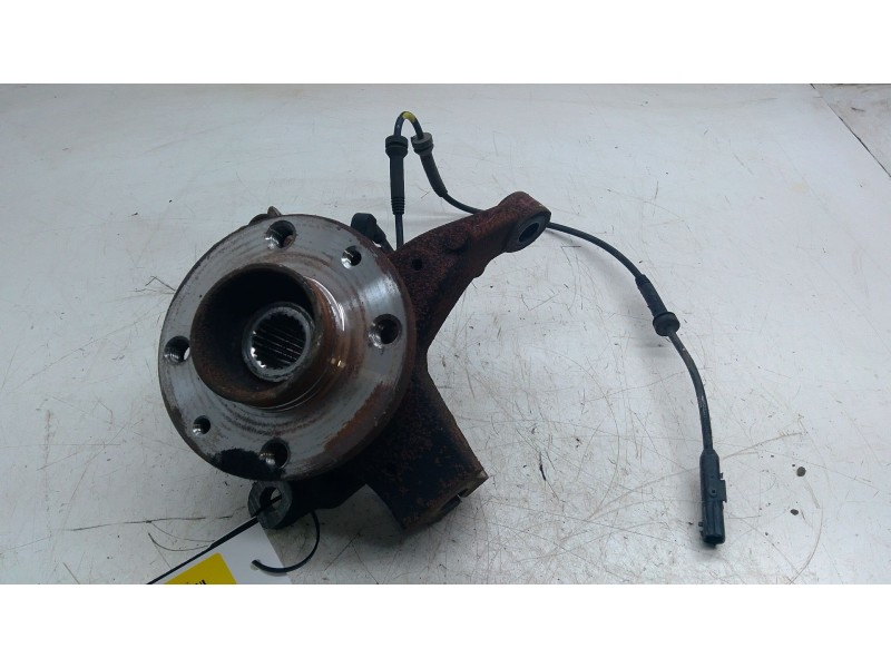 Recambio de mangueta delantera izquierda para dacia sandero ii (b8_) tce 90 (b8m1, b8ma) referencia OEM IAM   