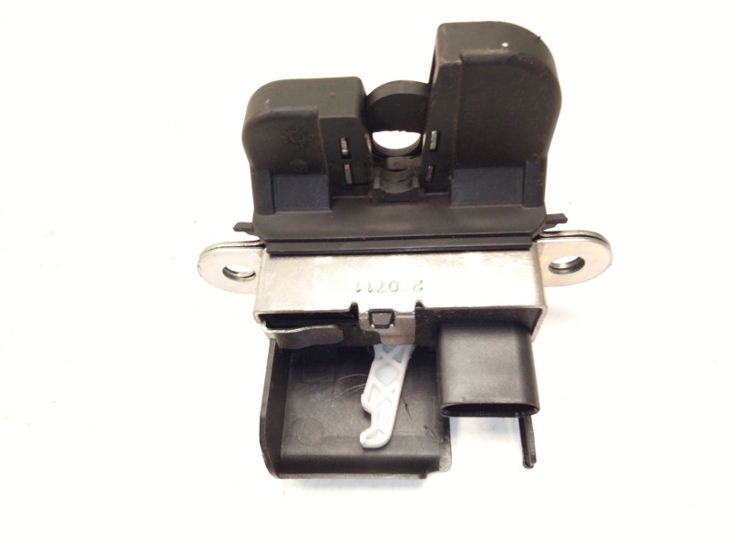 Recambio de cerradura maletero / porton para skoda yeti (5l) 1.8 tsi 4x4 referencia OEM IAM 5L6827505B  