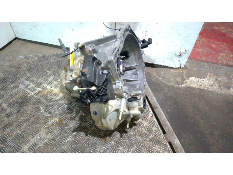 Recambio de caja cambios para peugeot partner furgoneta/monovolumen (5_, g_) 1.6 hdi 90 referencia OEM IAM 20DP47  