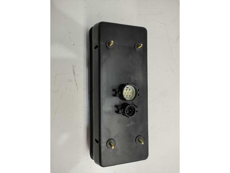 Recambio de piloto trasero izquierdo para iveco daily caja cerrada (1989 =>) referencia OEM IAM 0351900S 24 VOLTIOS 38921