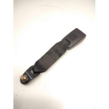 Recambio de enganche cinturon delantero central para nissan cabstar (f22, h40) 2.0 (f22) referencia OEM IAM 86852F3900  