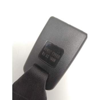 Recambio de enganche cinturon delantero central para nissan cabstar (f22, h40) 2.0 (f22) referencia OEM IAM 86852F3900  