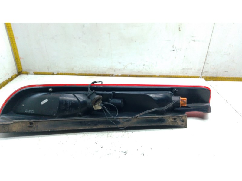 Recambio de piloto trasero derecho para ford focus ii (da_, hcp, dp) 1.8 tdci referencia OEM IAM 8M5113404A  