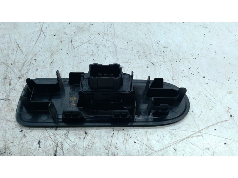 Recambio de mando elevalunas delantero derecho para citroën c3 ii (sc_) 1.4 hdi 70 (sc8hzc, sc8hr0, sc8hp4) referencia OEM IAM 9