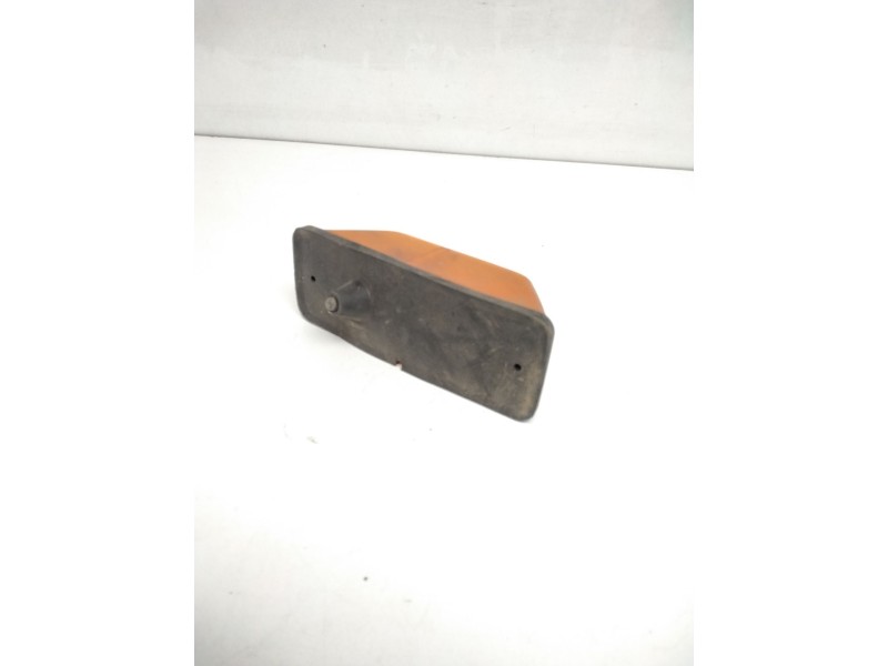 Recambio de piloto lateral izquierdo para mercedes-benz sprinter 02.00  caja cerrada 311 cdi (903.661-662) referencia OEM IAM 14