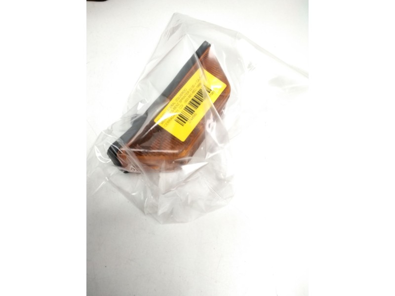 Recambio de piloto lateral izquierdo para mercedes-benz sprinter 02.00  caja cerrada 311 cdi (903.661-662) referencia OEM IAM 14