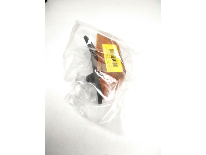 Recambio de piloto lateral izquierdo para mercedes-benz sprinter 02.00  caja cerrada 311 cdi (903.661-662) referencia OEM IAM 14