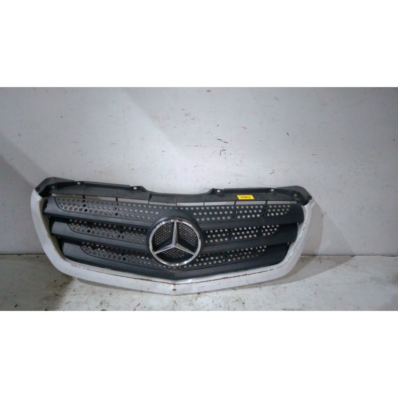 Recambio de rejilla delantera para mercedes-benz sprinter 3-t furgoneta (b906) 214 cdi (906.611, 906.613) referencia OEM IAM A90