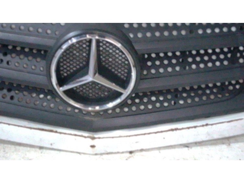 Recambio de rejilla delantera para mercedes-benz sprinter 3-t furgoneta (b906) 214 cdi (906.611, 906.613) referencia OEM IAM A90