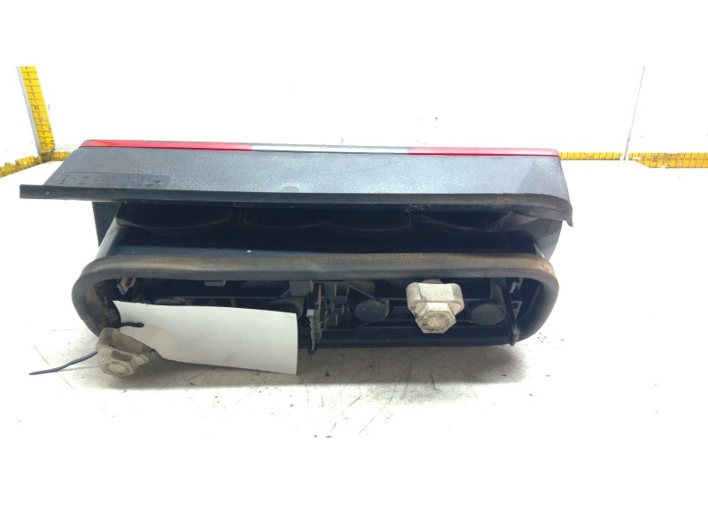 Recambio de piloto trasero izquierdo para opel combo tour 1.7 di 16v referencia OEM IAM   