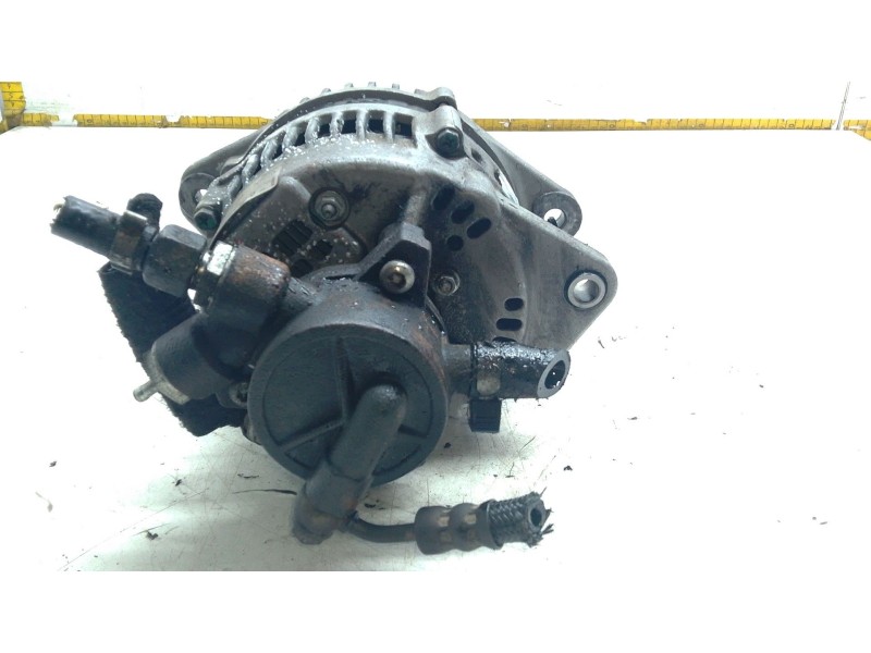 Recambio de alternador para opel combo tour 1.7 di 16v referencia OEM IAM 0986043981  