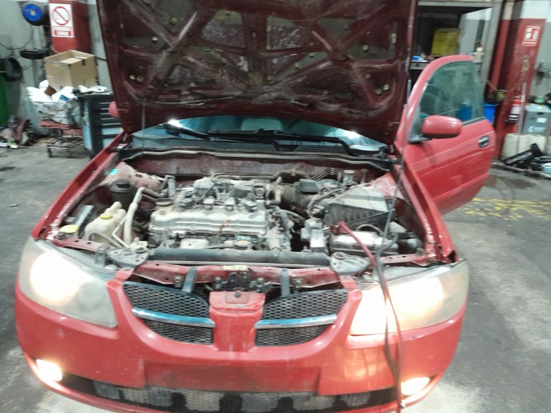 nissan almera ii (n16) del año 2004